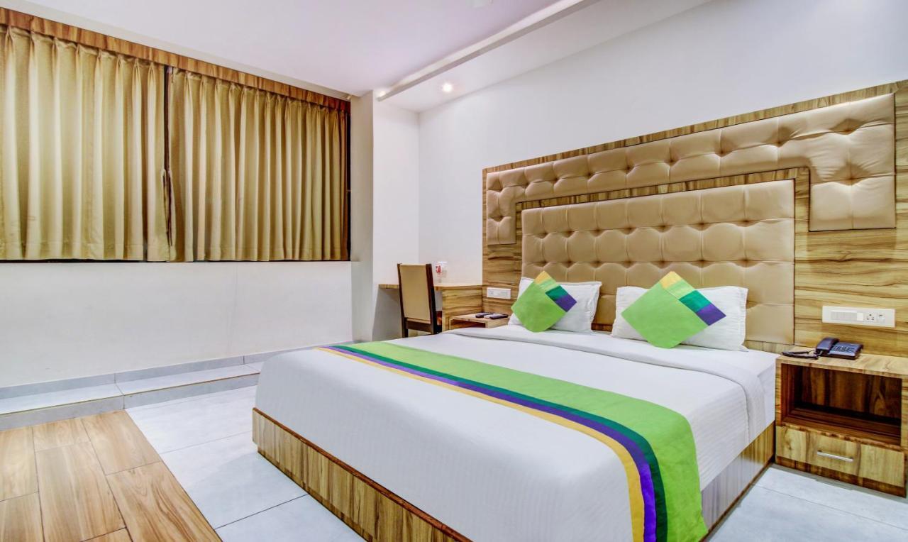 Treebo Trend Bkc Grand Mumbai Eksteriør bilde